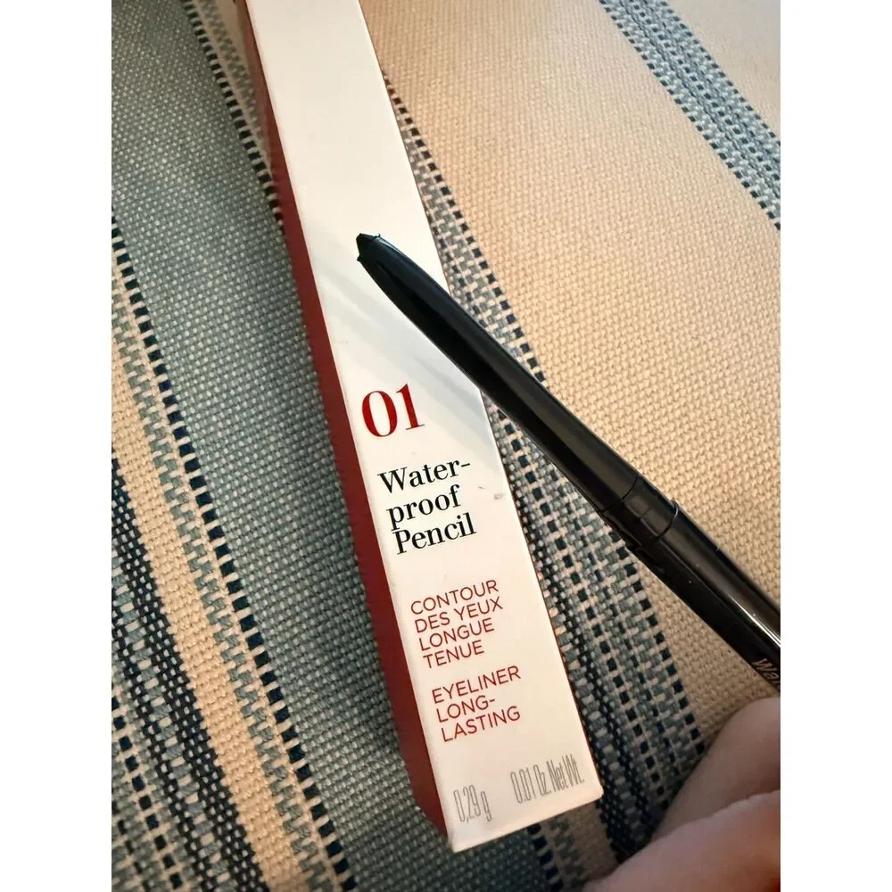 NIB Clarins Waterproof Highly Pigmented Retractable Eye Pencil in 01 Black Tulip